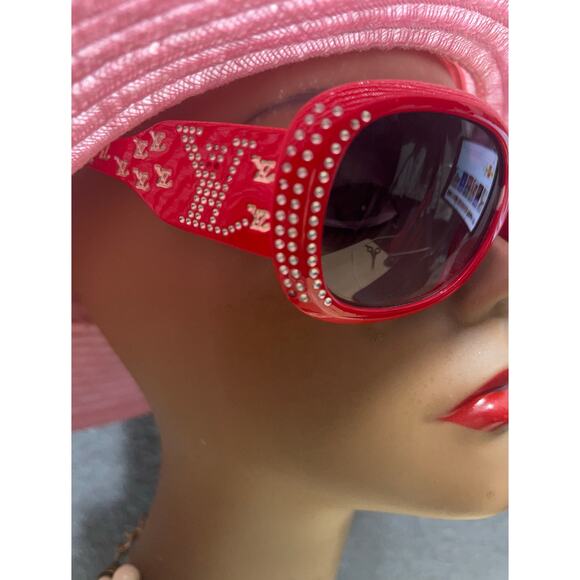 Fashion Women Retro Rhinestone With LV Initials Sunglasses Red - Picture 3 of 10